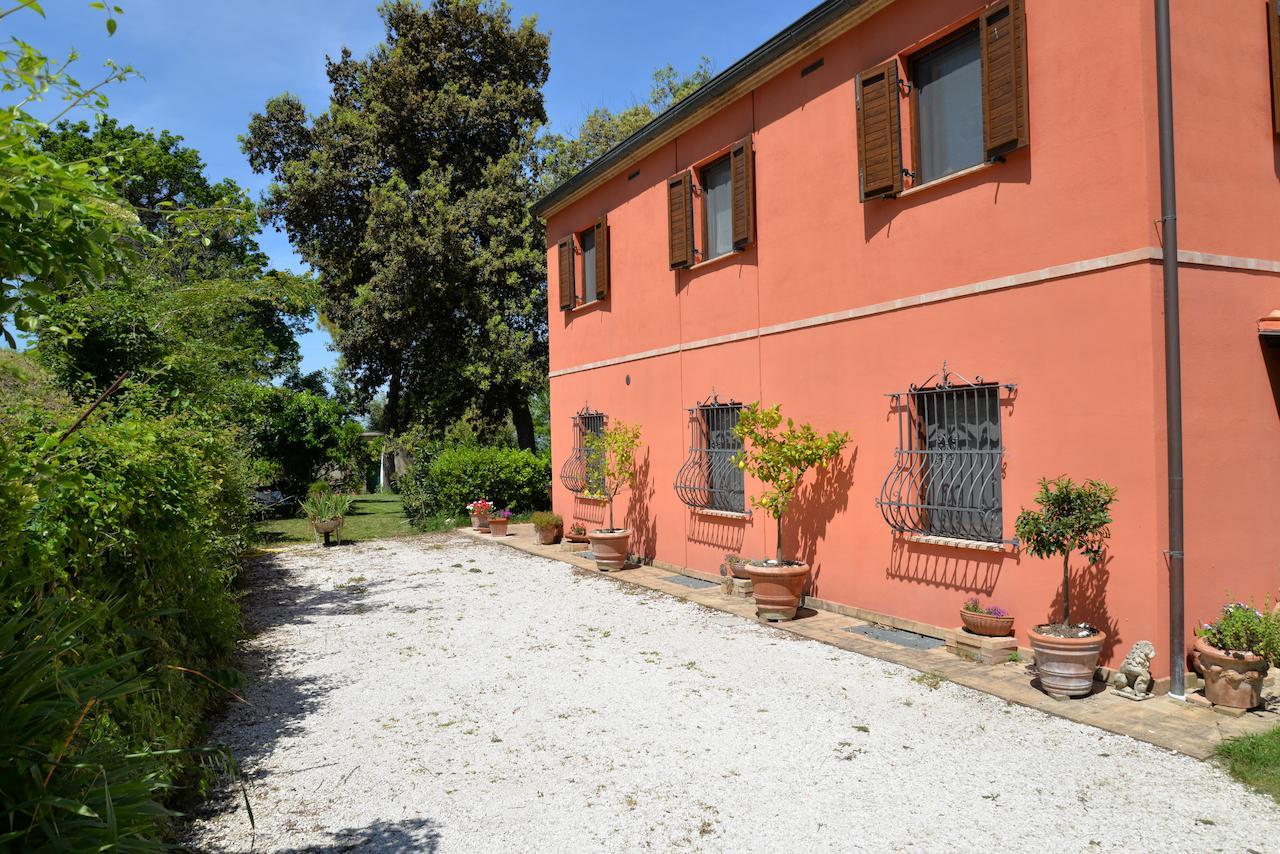 B&B Punto Magico Offagna Exterior photo